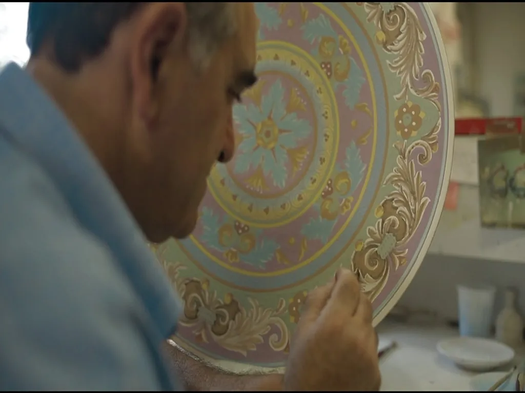 Eugenio Customized Dinnerware, B-06