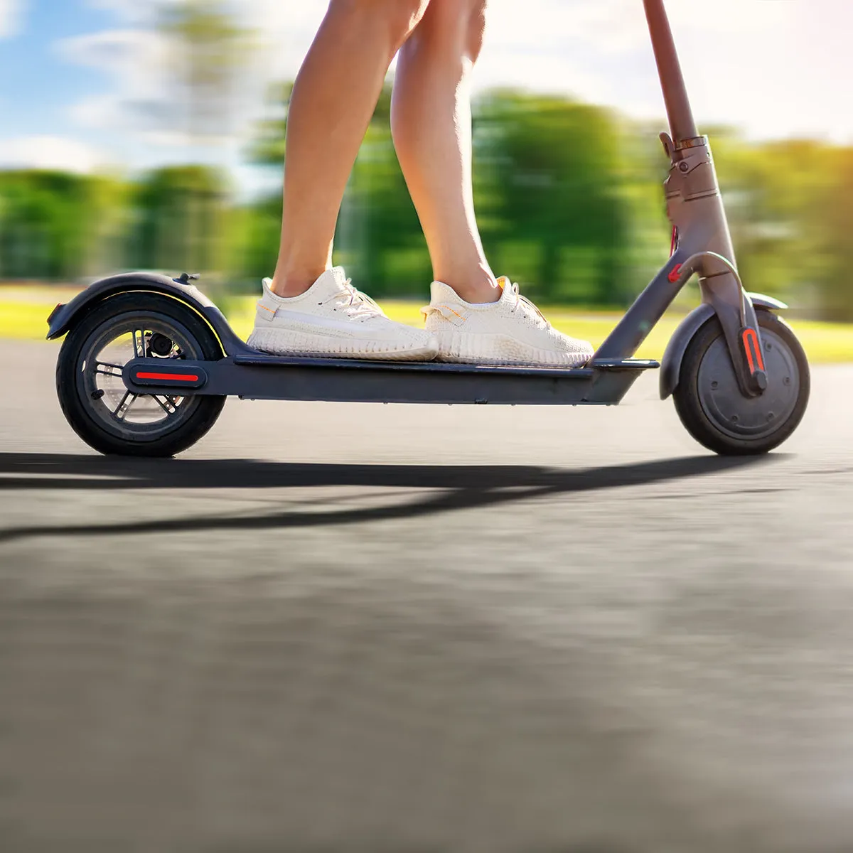 Folding Electric Scooter with a 36V 10.5Ah Battery