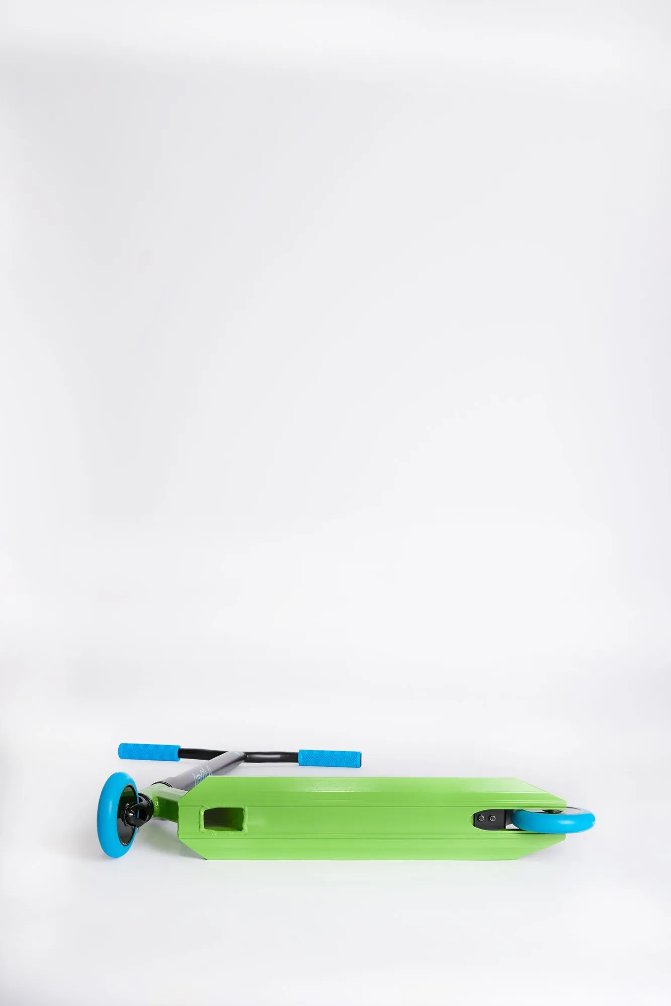 Pivot X-Ride Green & Blue Scooter