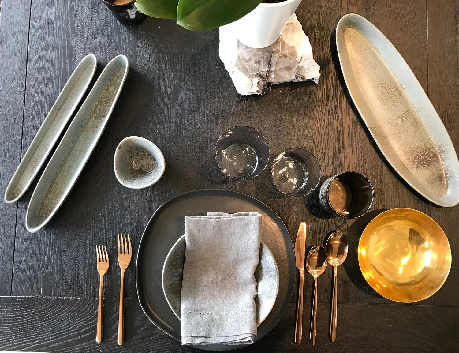 Ripple Dinner Plate in Black